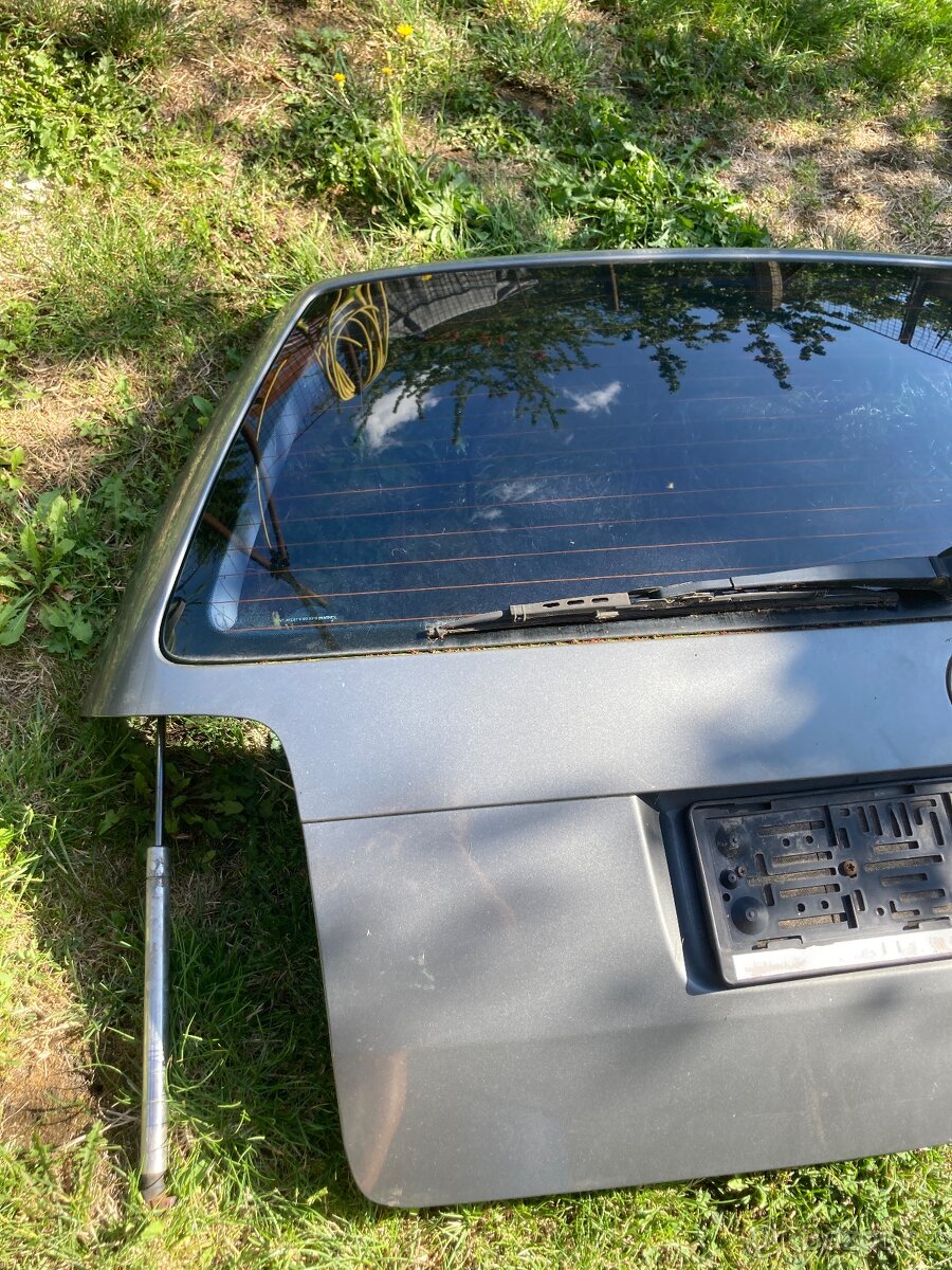 Volkswagen Passat B5.5 Variant – barva LD7W - 2