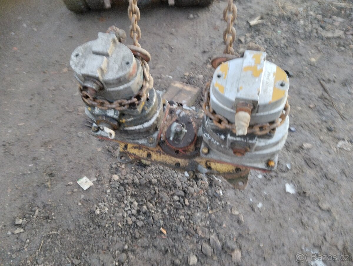 Prodám díly Autojeřáb Tatra AD16 - 2