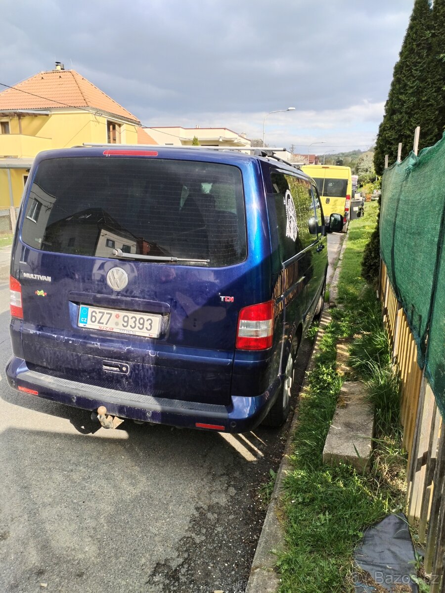 Vw multivan 2.5 96kw - 2