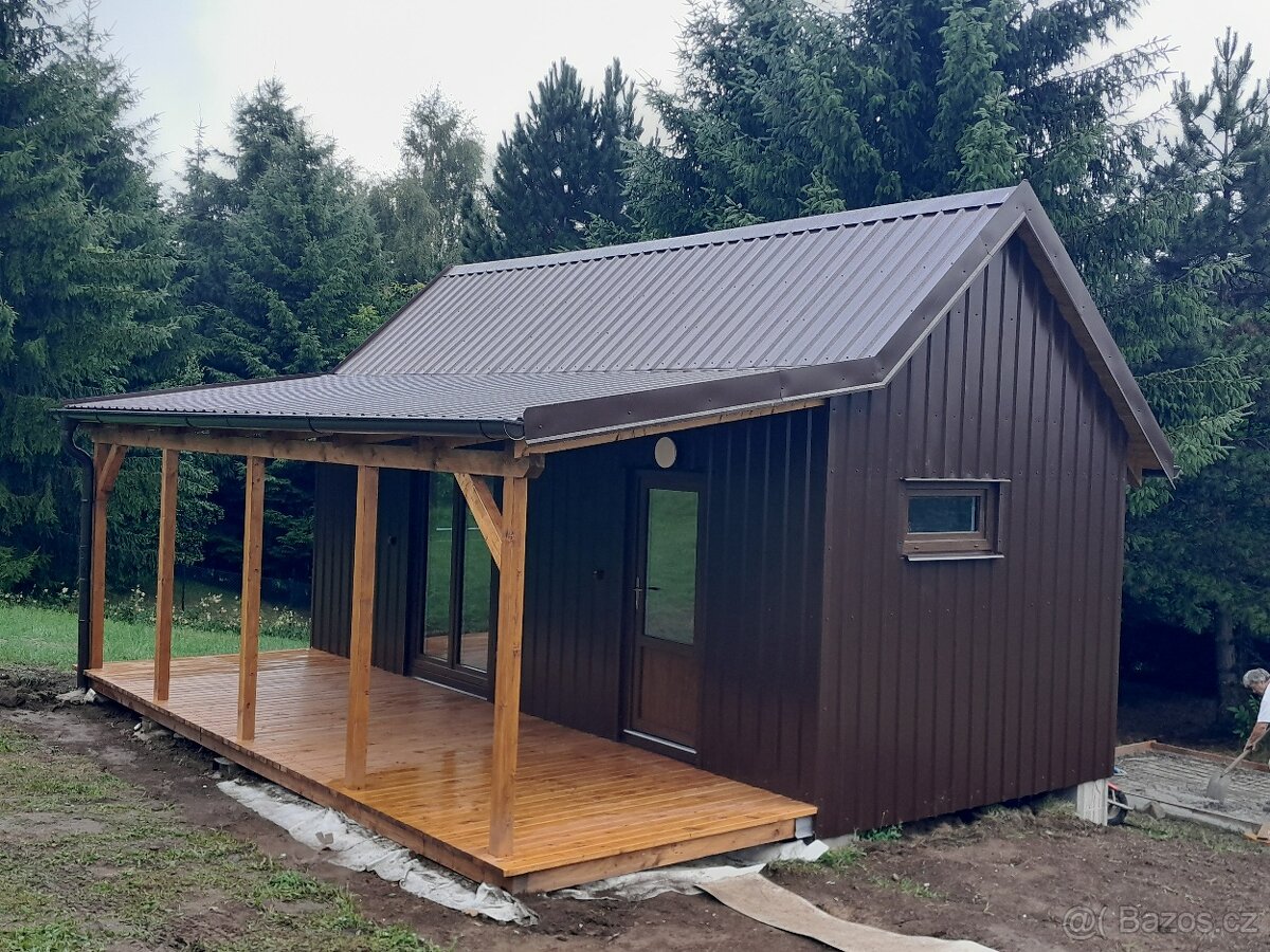 Zahradni domek s terasou. - 2