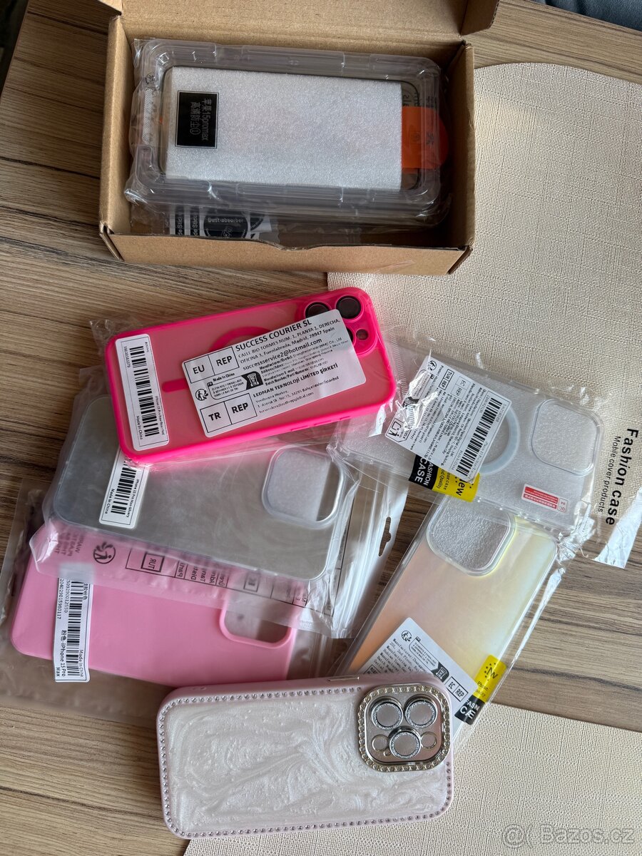 Pouzdra a skla na iPhone 15pro max - 2