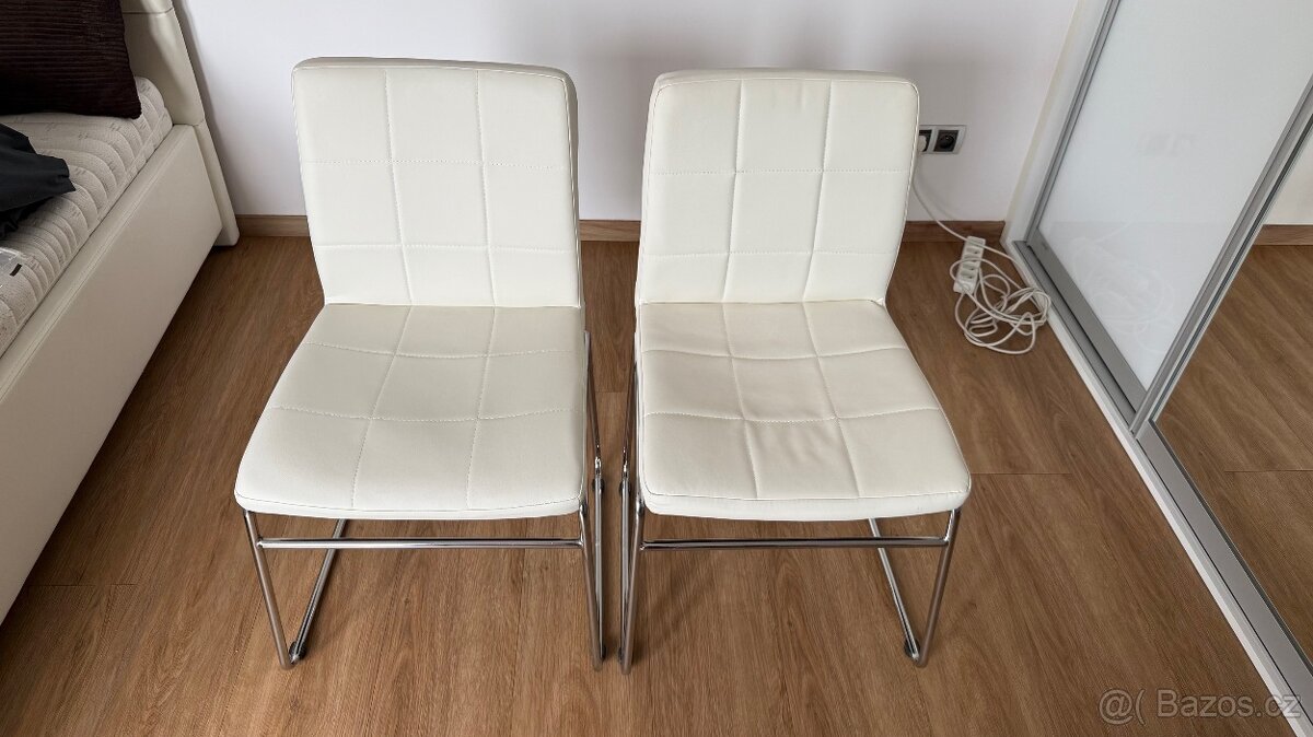 Prodám 2 židle (JYSK) - bílá koženka / kov - 2