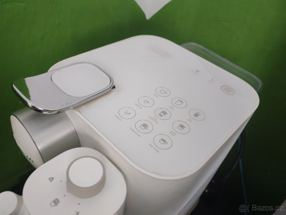 Kávovar Nespresso Gran Lattissima - 2