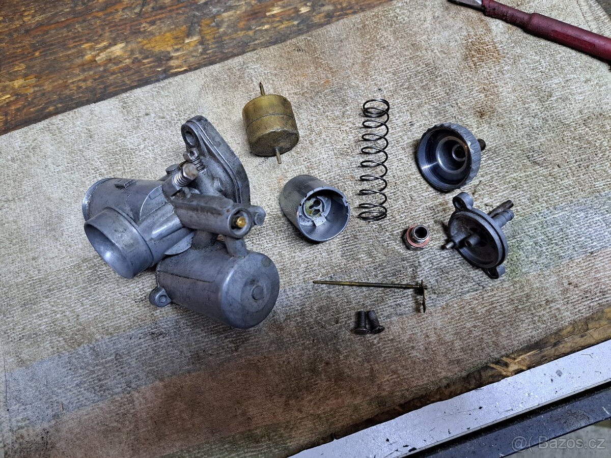 Jawa 250 353 , Pérák - karburátor Jikov 2924SBD16b - 2