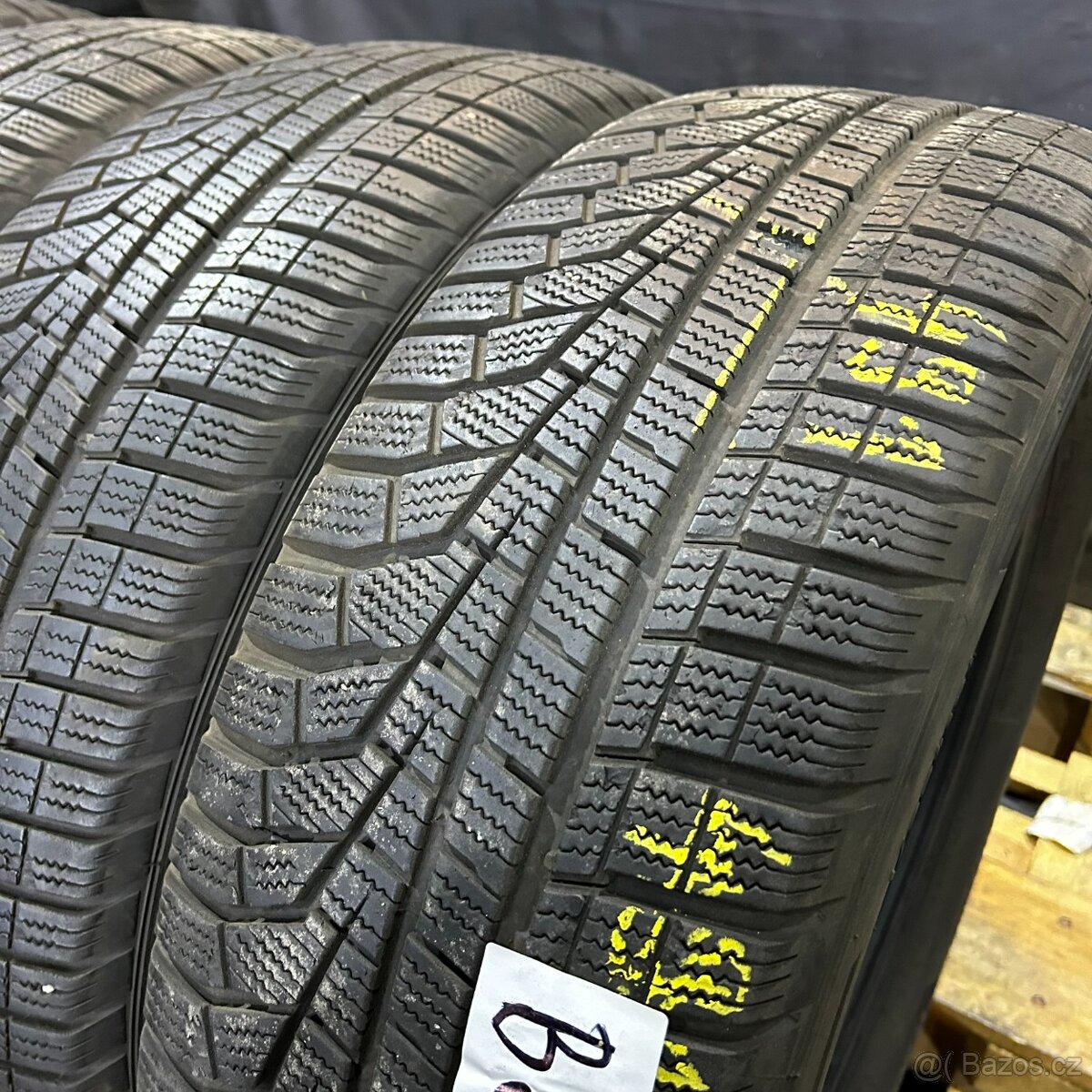 Zimní pneu 225/60 R18 104V Hankook 6,5mm - 2
