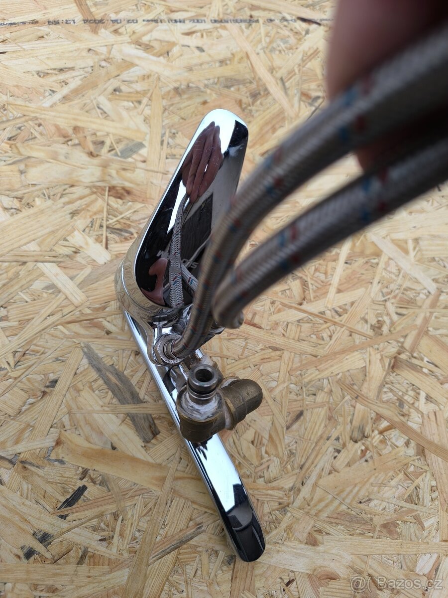 vodovodní nástěnná baterie - 2