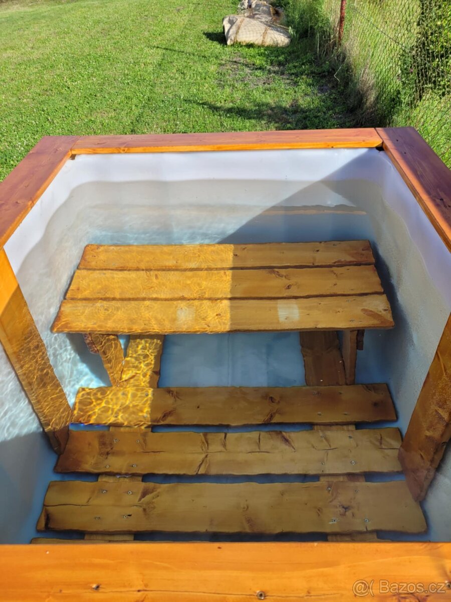 Koupací/ochlazovací káď - 2