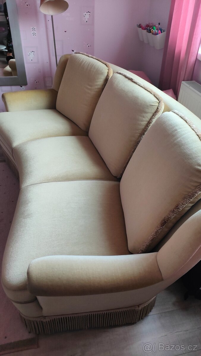 Sedačka trojmístná/pohovka/gauč - 2