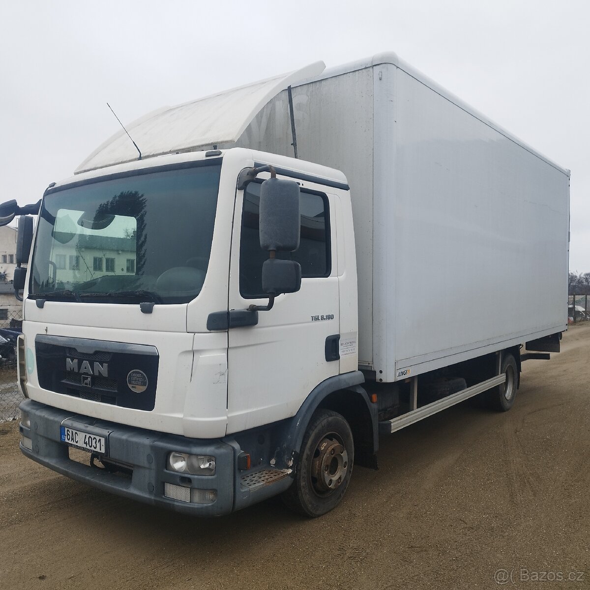 MAN TGL 8.180 skříň+čelo - 2