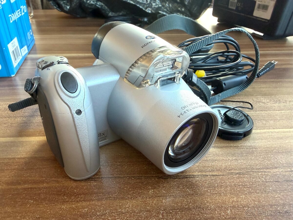 Minolta Dimage Z10 - 2