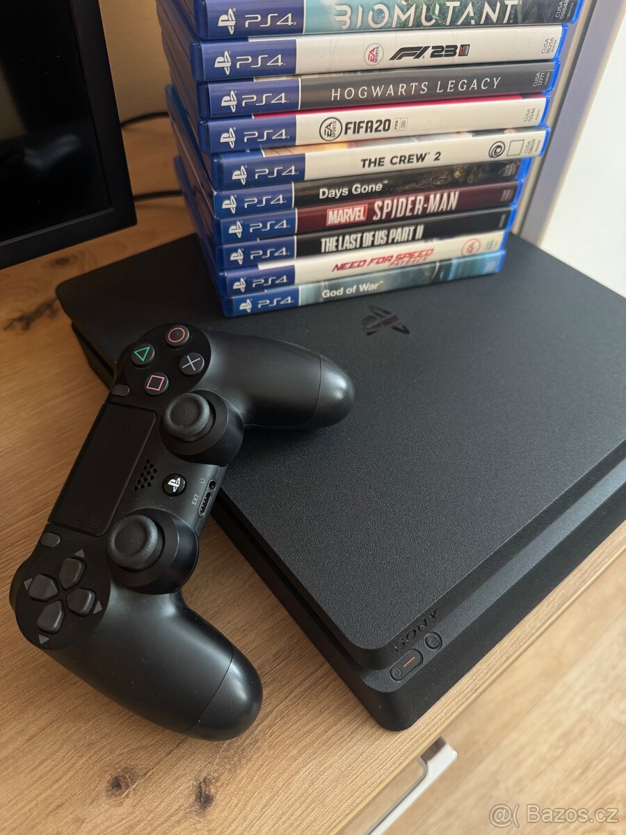 PlayStation 4 Slim 500GB - 2