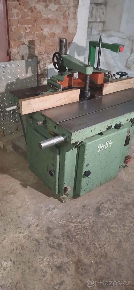 Prodám spodní frézu Umaro - 2