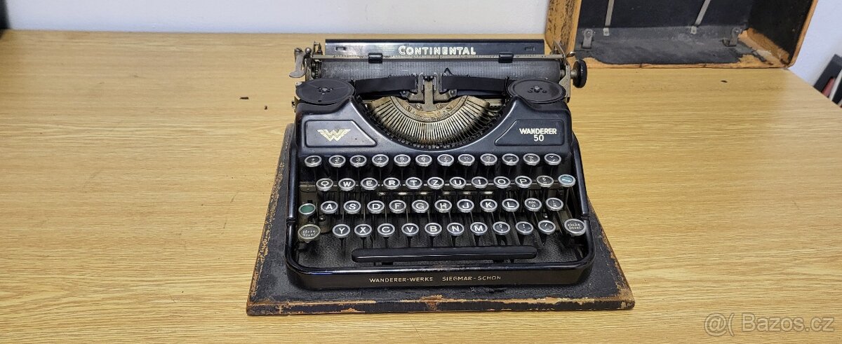 Kufřikový psací stroj Continental - Wanderer 50 1937 - 2