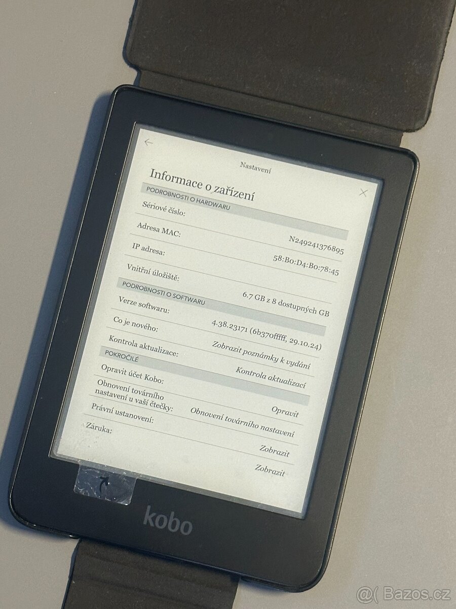 Čtečka knih KOBO CLARA HD 8GB N249 + obal - 2