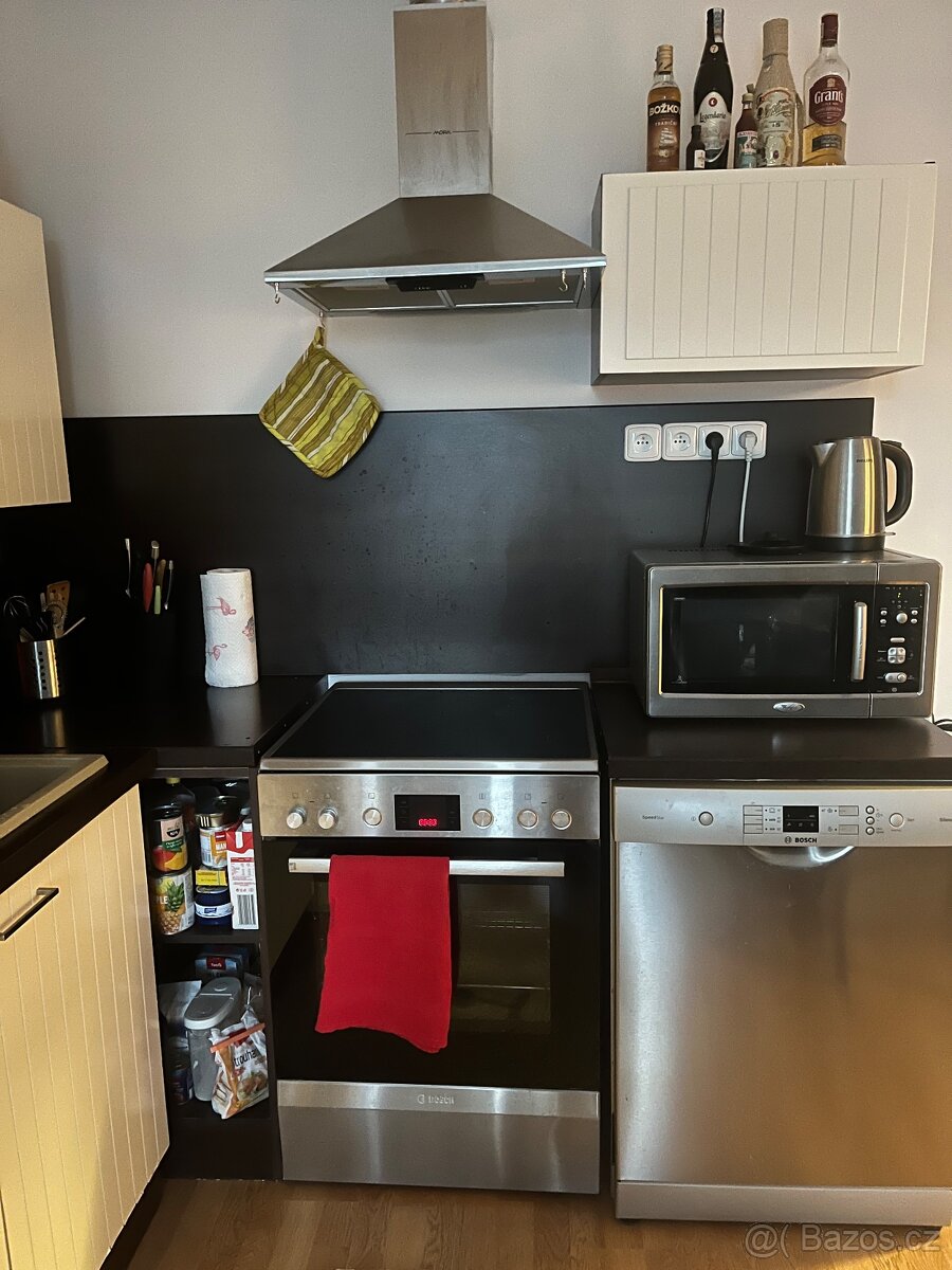 Kuchyňská linka včetně spotřebičů - 2