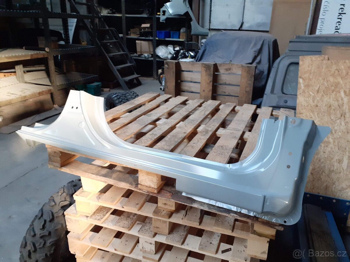 Pravý práh Ceed - 2