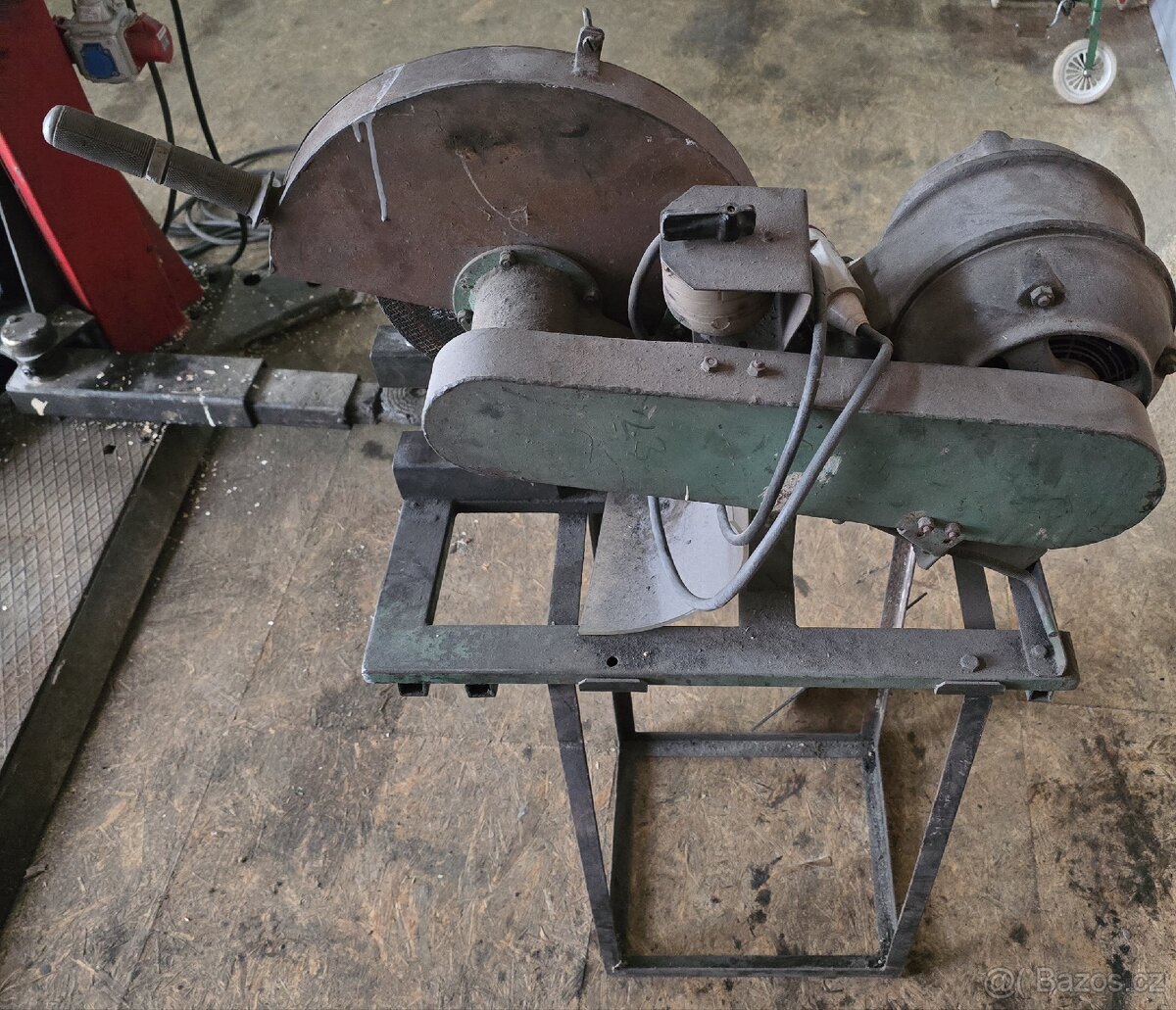 Rozbrusovací pila stolní - 2