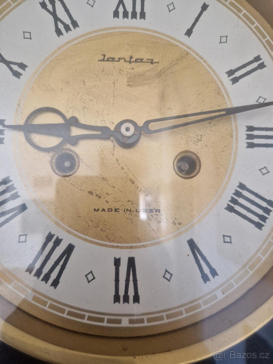 Starožitné hodiny Jantar - 2