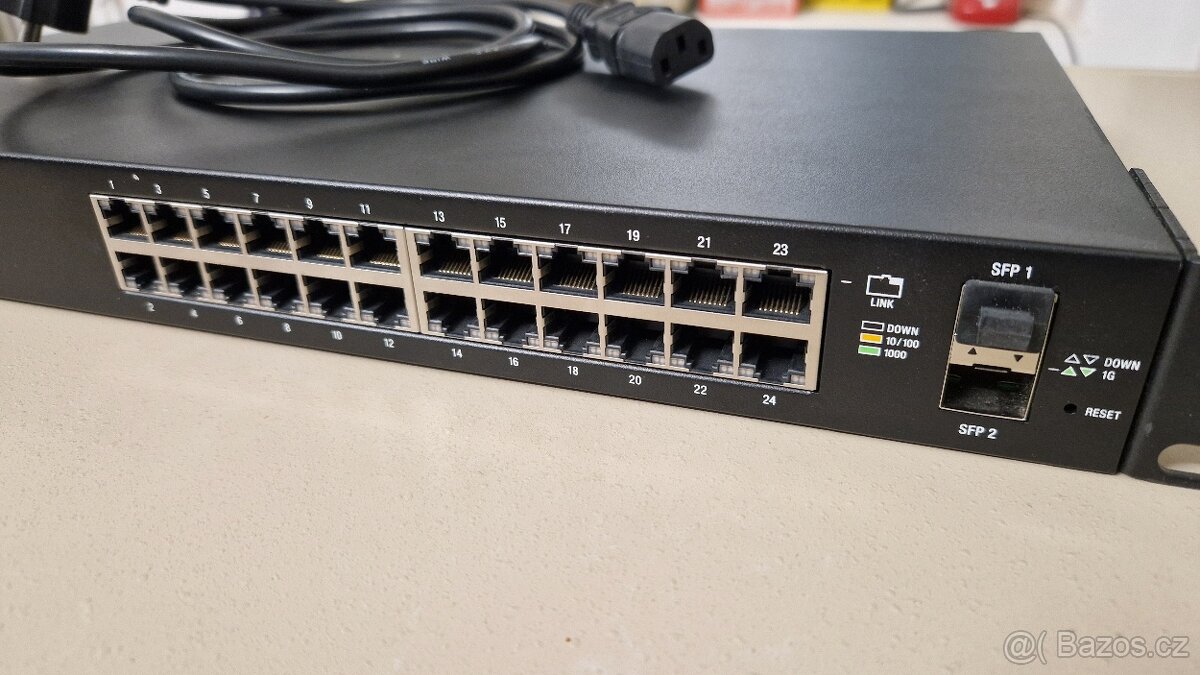 Ubiquiti EdgeSwitch 24 - 2