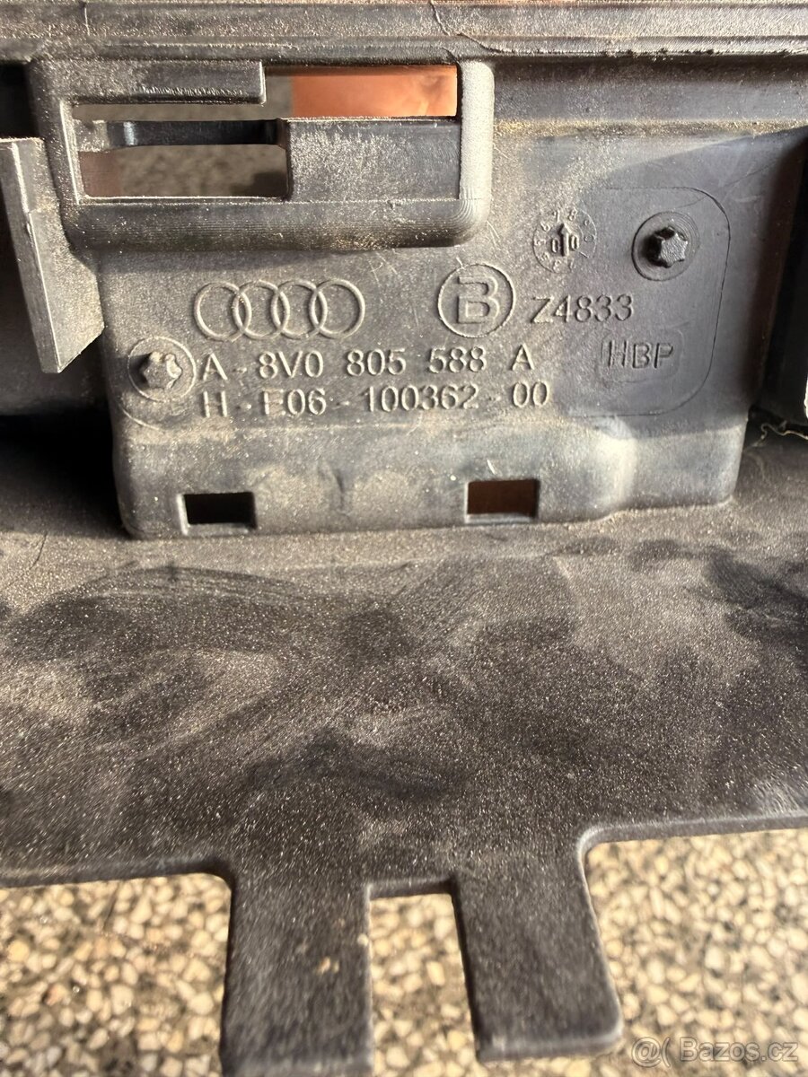 A3 8V přední čelo 8V0805588A - 2