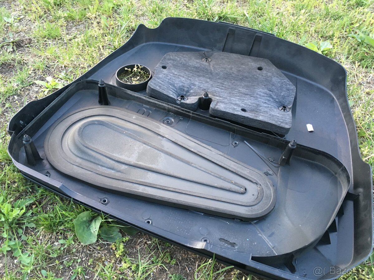 Horní kryt motoru BMW F10/F11 525d (xd) - 2