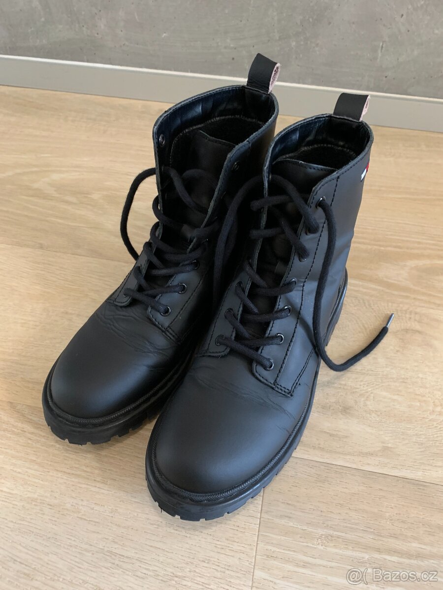 Dámské kotníkové TOMMY JEANS, velikost 39 (25 cm) - 2