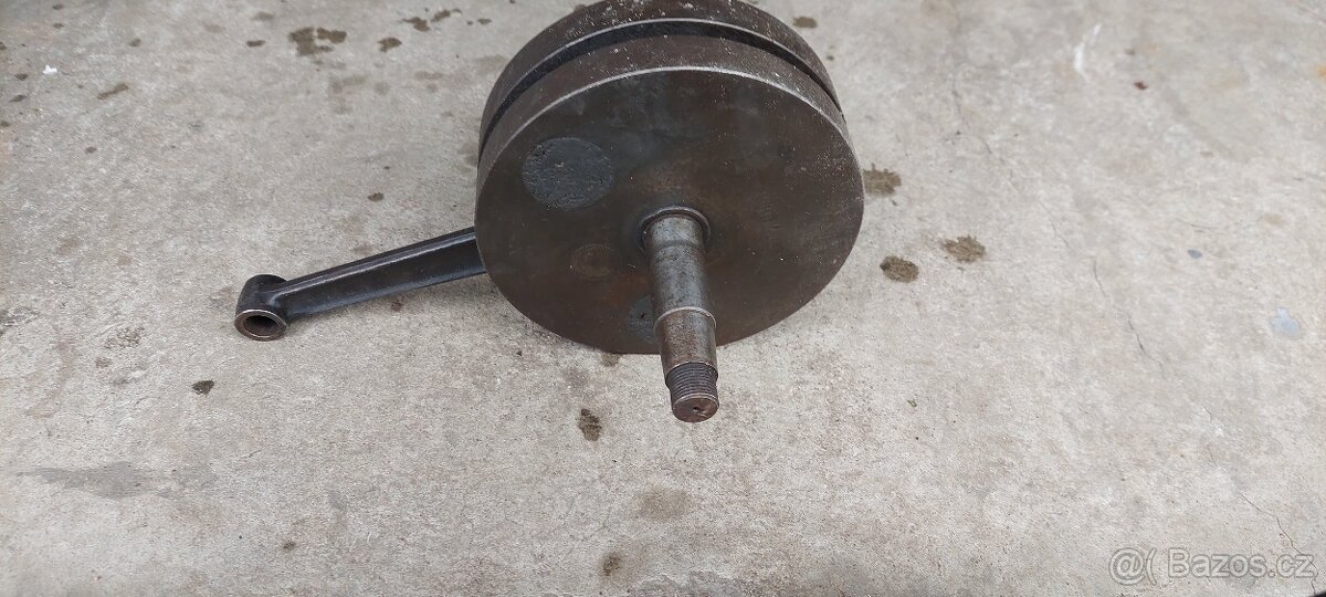 Klikova hřídel pérák 250 - 2