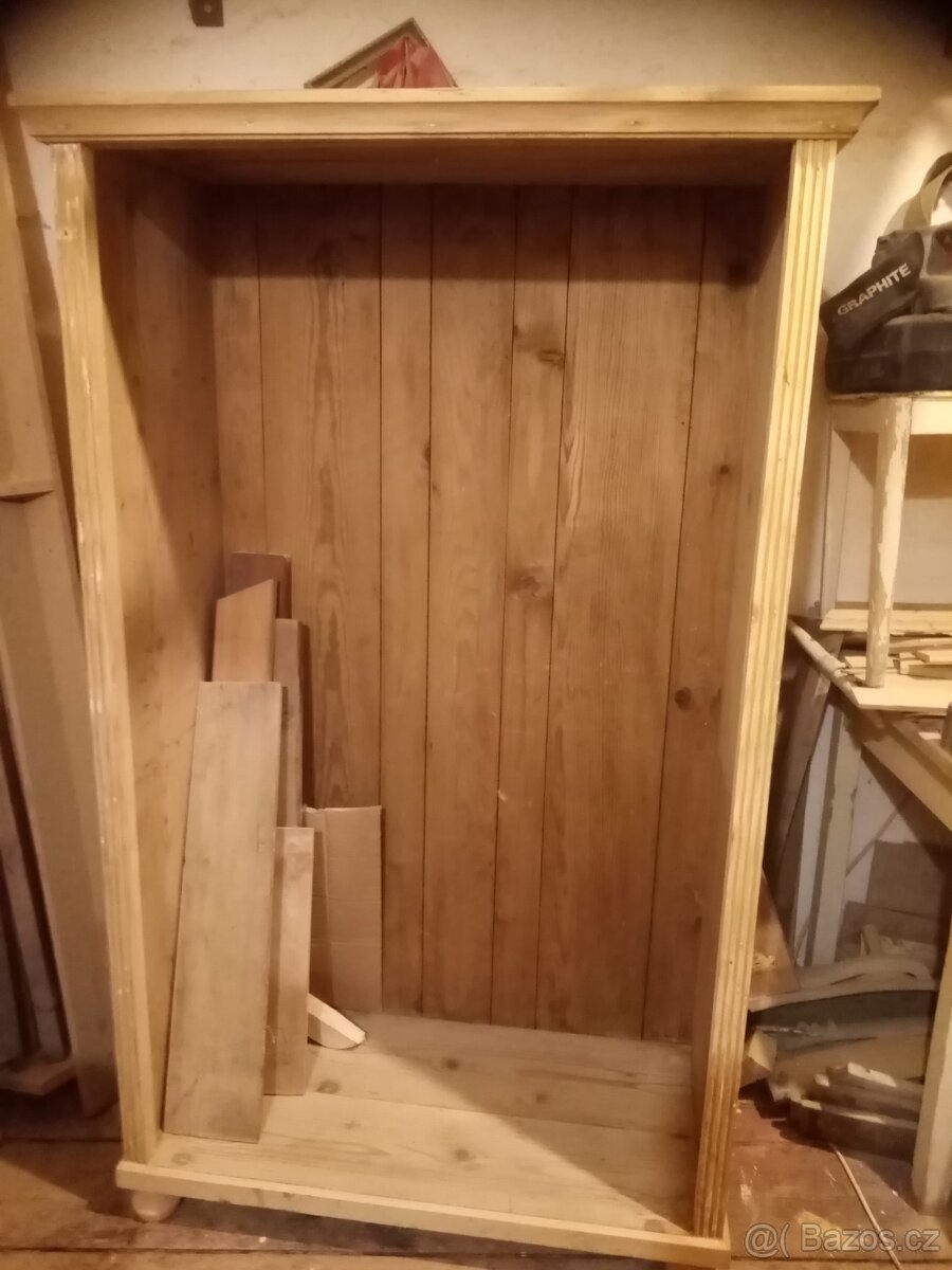 Starožitná selská vitrína, skříň, etažer - 2