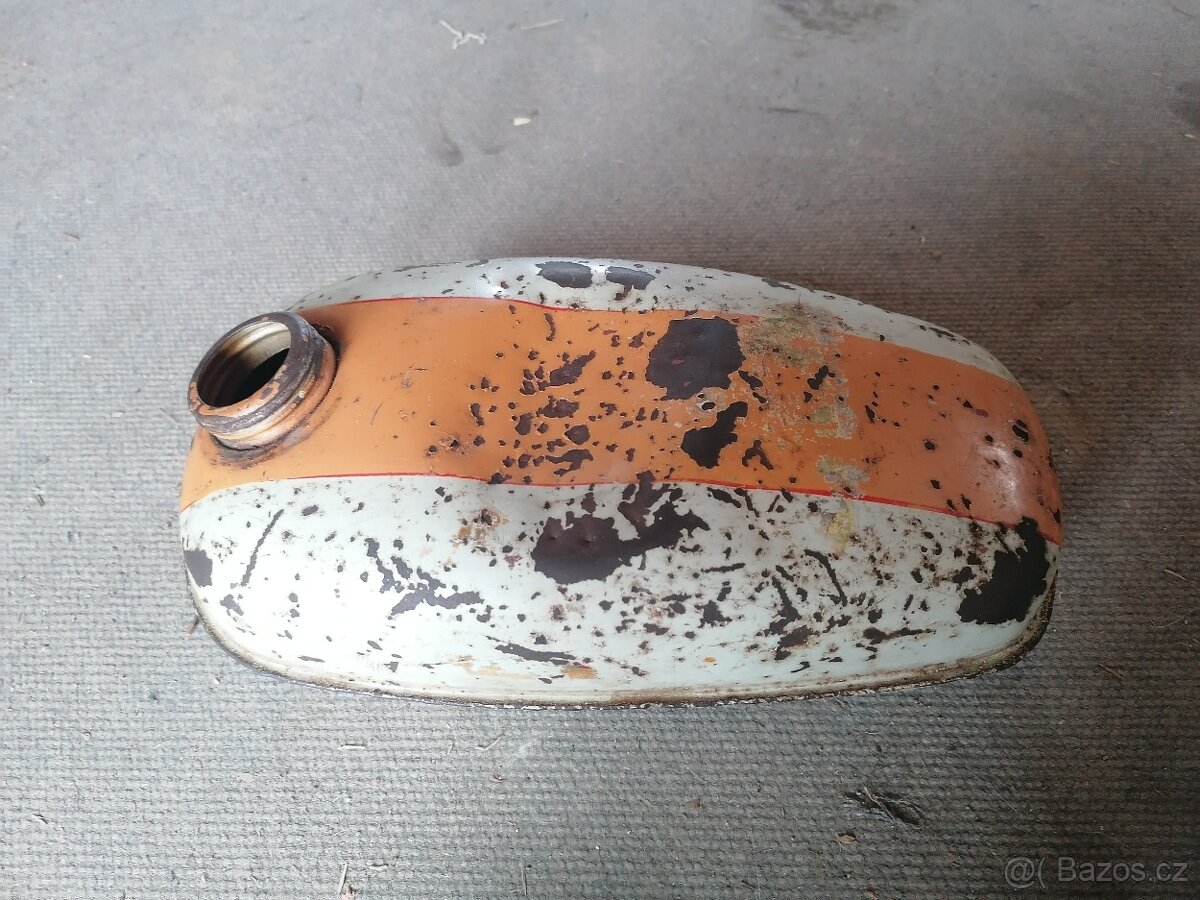 Nádrž na Stadion s11 - 2