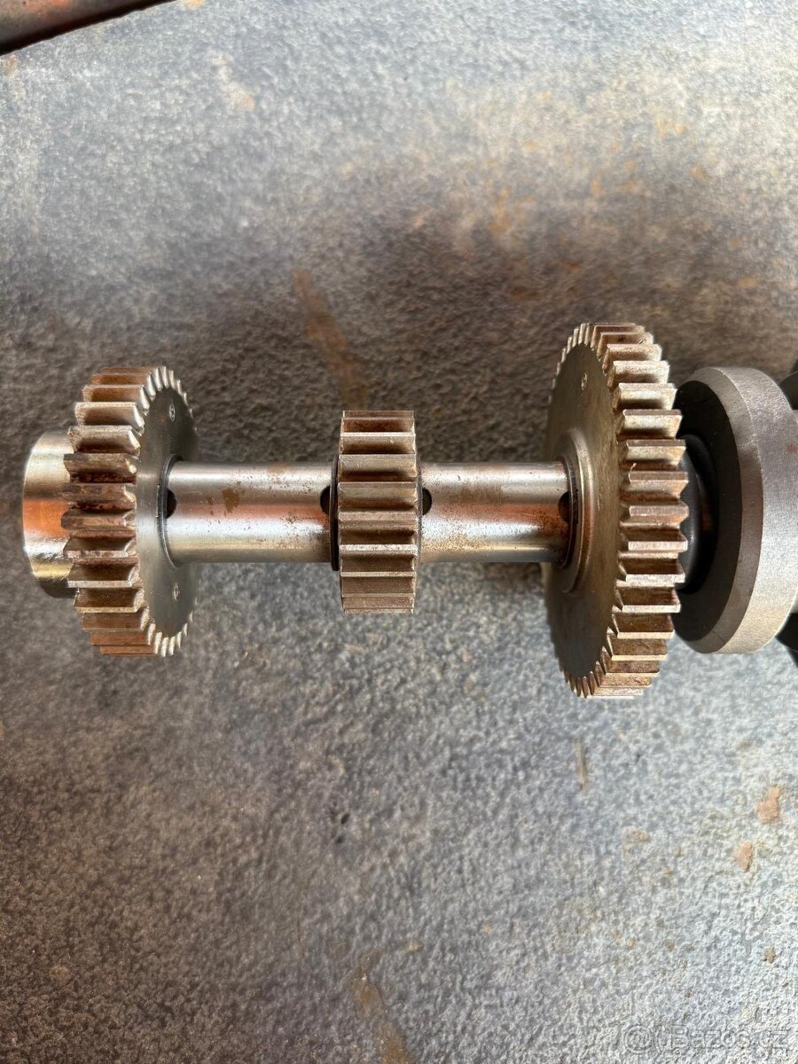 Robot RE 21 Alba - náhradní spojka - 2