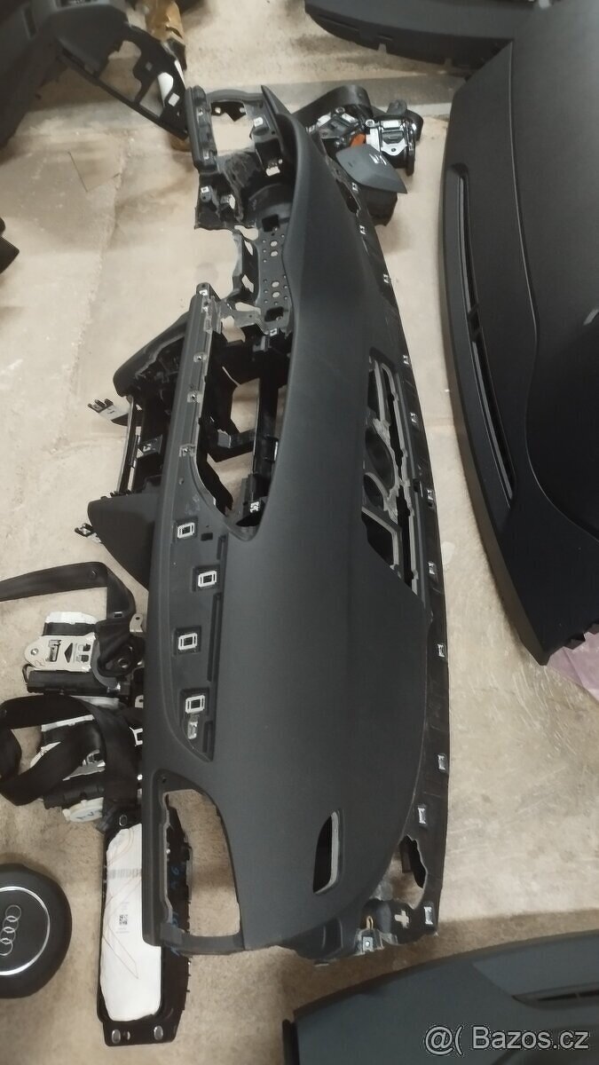 Airbagová sada Audi A6, C7 C8 s originální deskou - 2