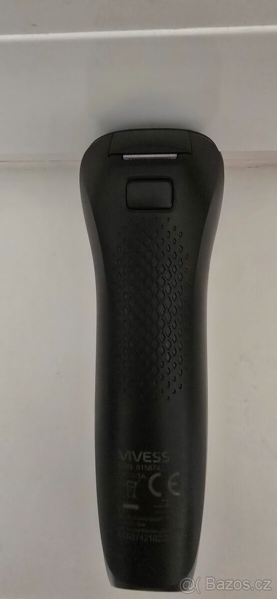 Holící strojek s kabelem - 2