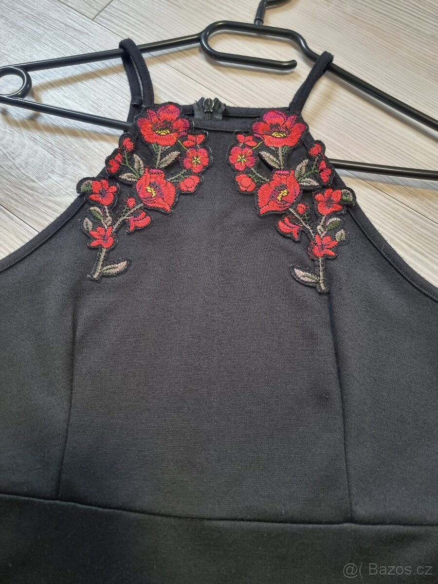 Černé šaty s květy - Gate 36 - 2