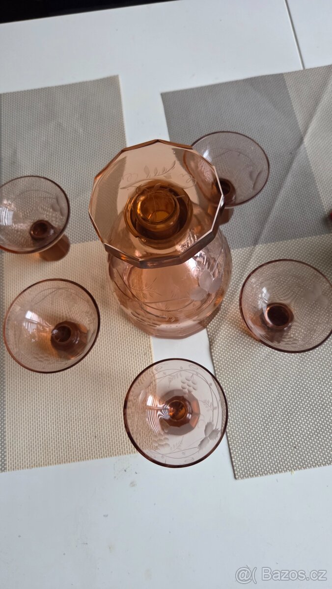 Nabizim karafu art deco.top stav. - 2