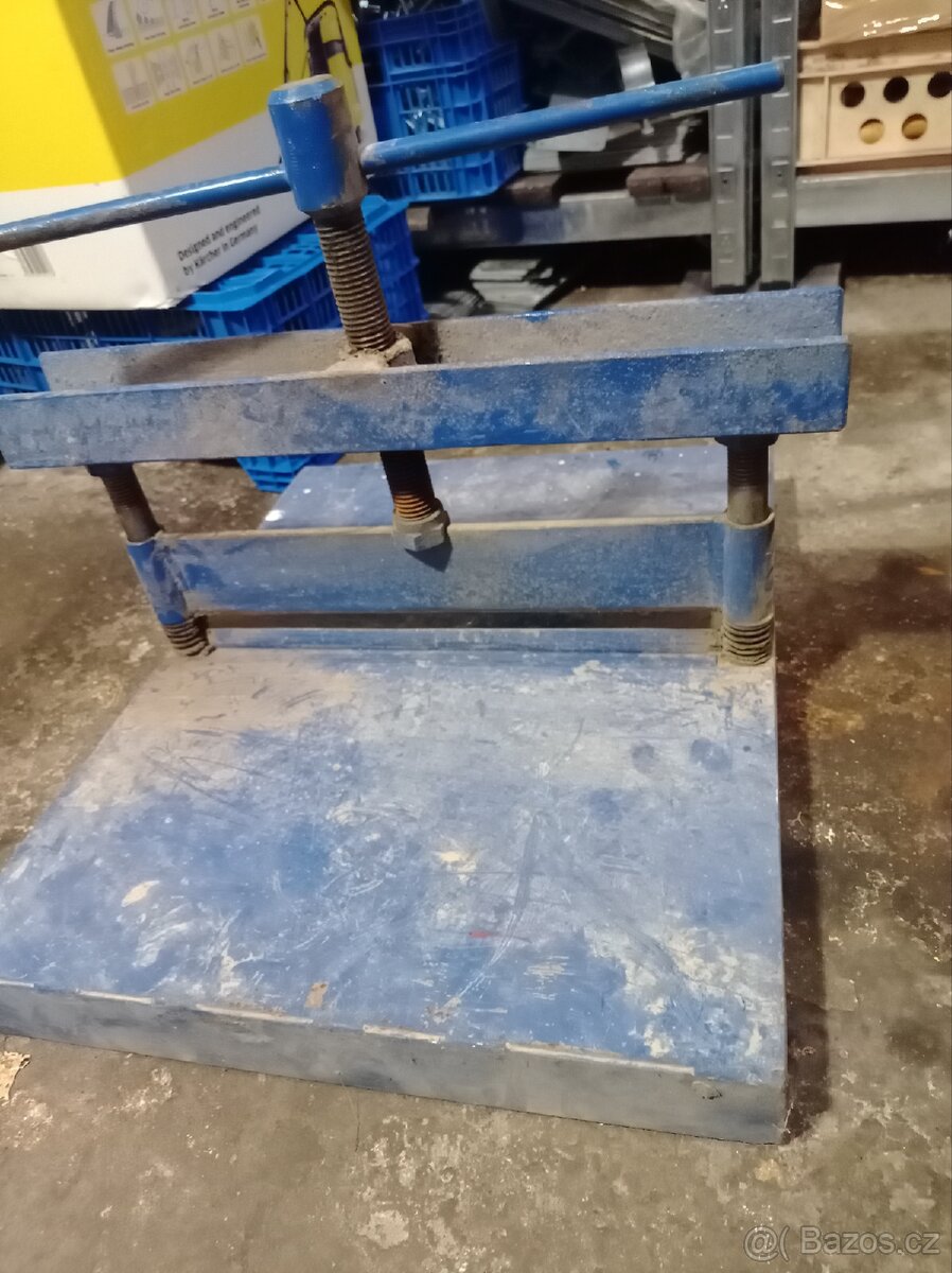 Lámačka dlažby a obkladů - 2