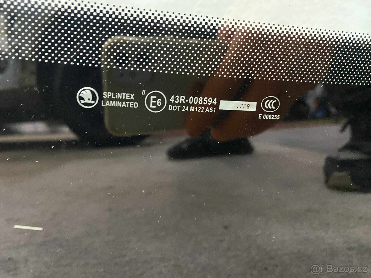 Škoda Octavia 2 facelift - přední okno - 2