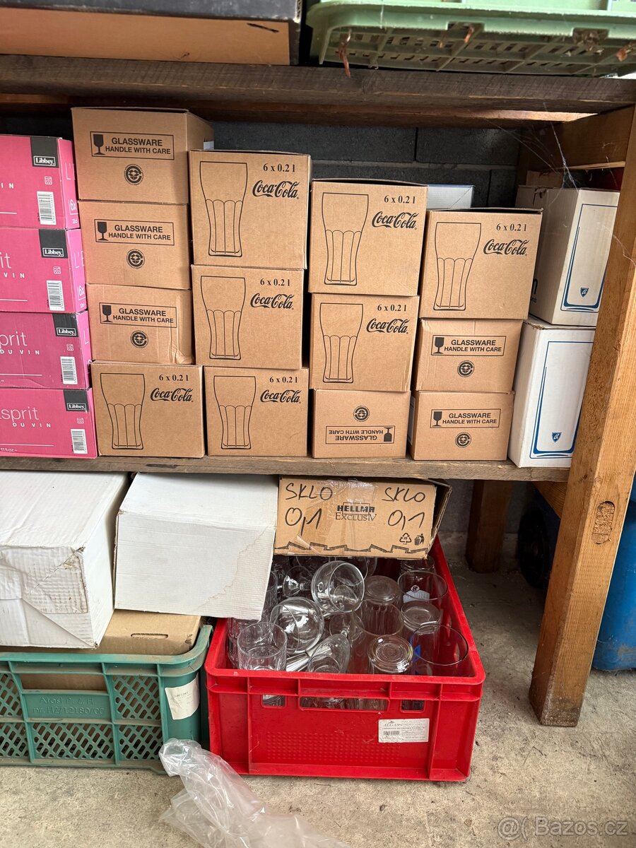 Sklenice ze zrušené restaurace - 2