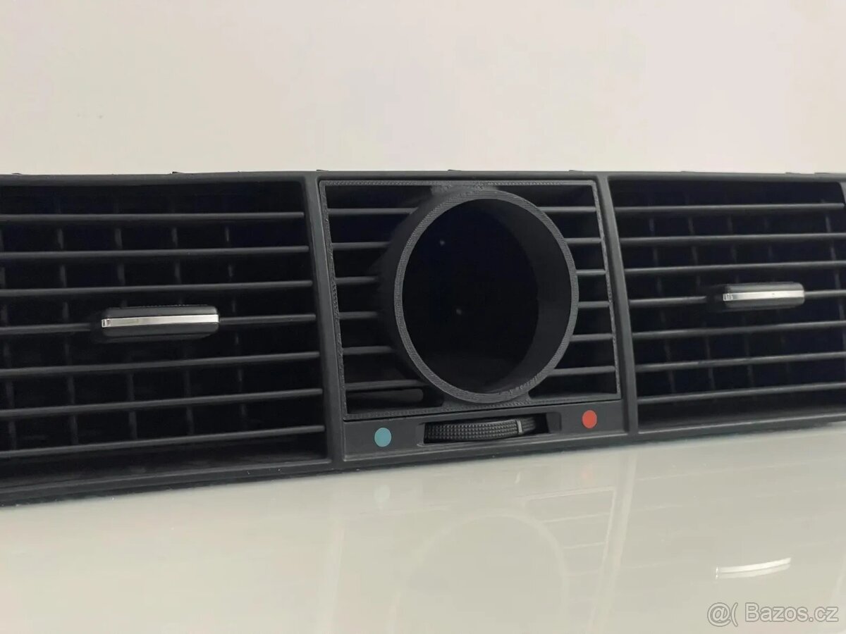 Audi A8 D2 - Držák budíku - 2