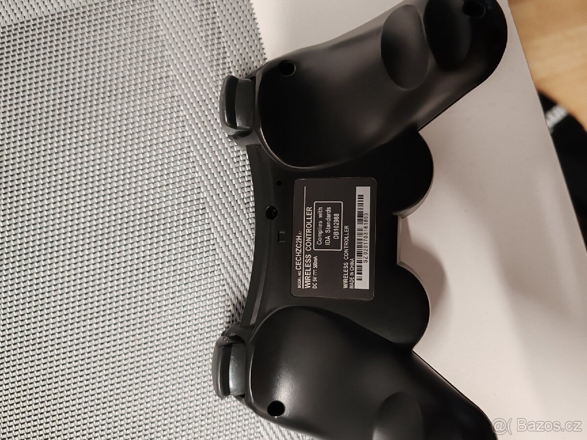 PS3 ovladač - 2