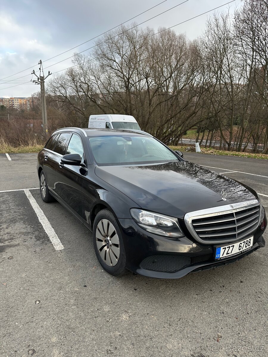 Mercedes E W213 - 2