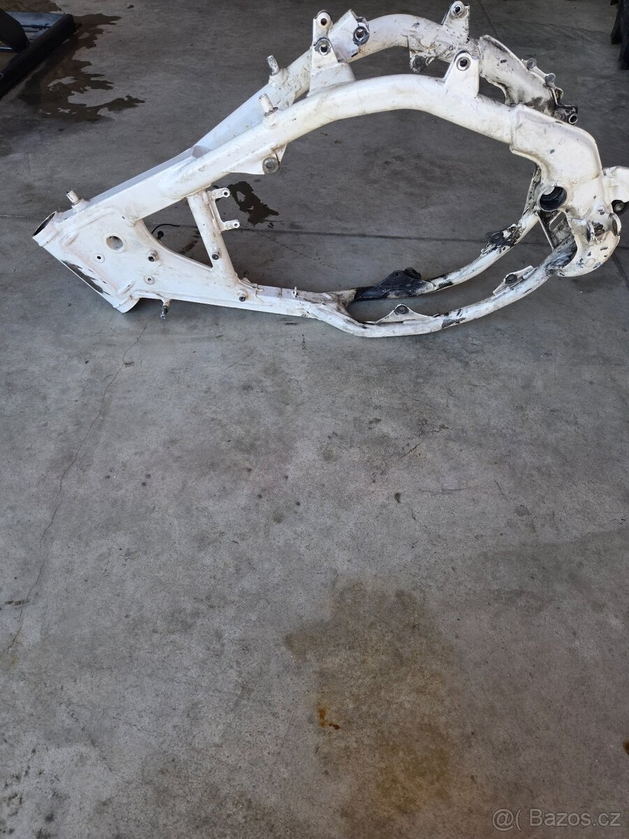 Rám Husqvarna 125