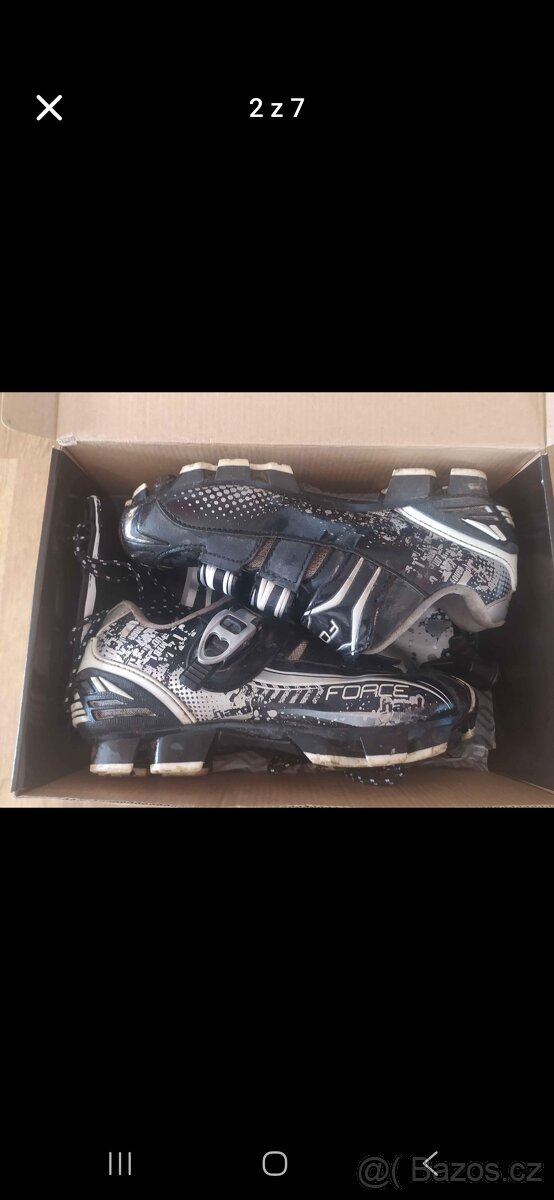 Tretry na kolo FORCE vel. 39 včetně kufrů - 2