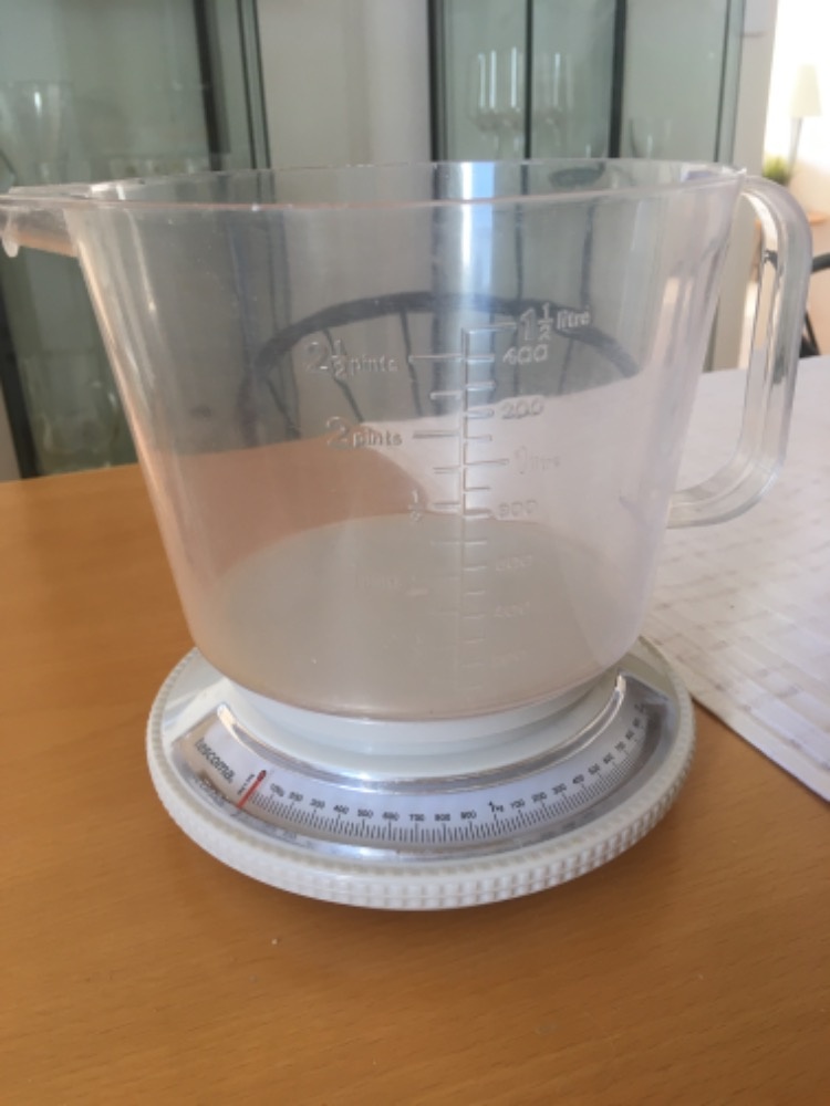 Kuchyňská váha dovažovací TESCOMA DELÍCIA 2,2 kg - 2