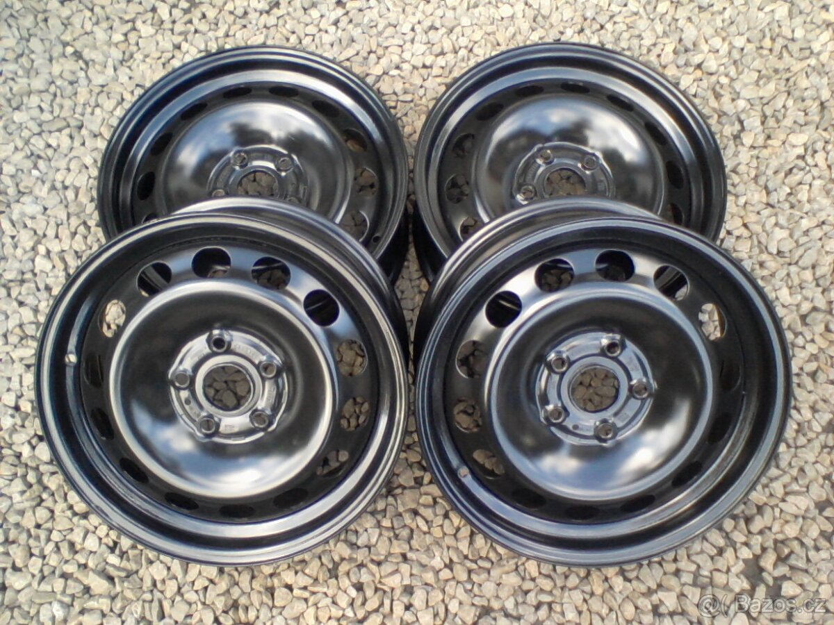 16 plechové disky Audi A3 (2013-25),Q2,VW T-Roc - 2