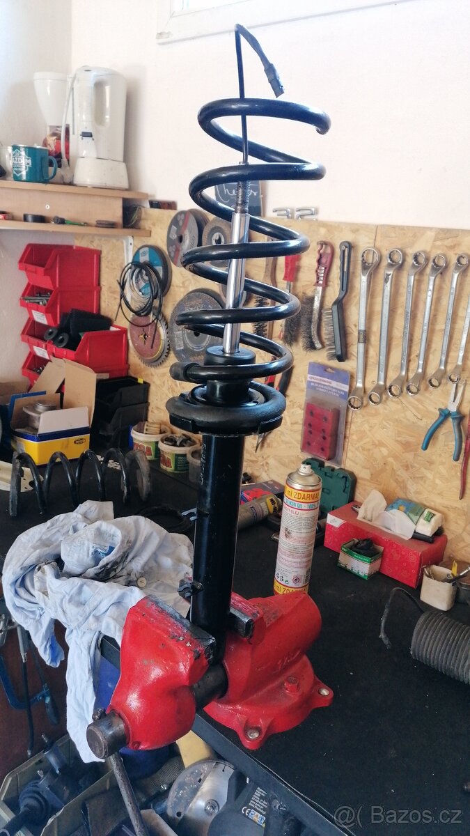 Prodam sadu silebloku lancia thesis - 2