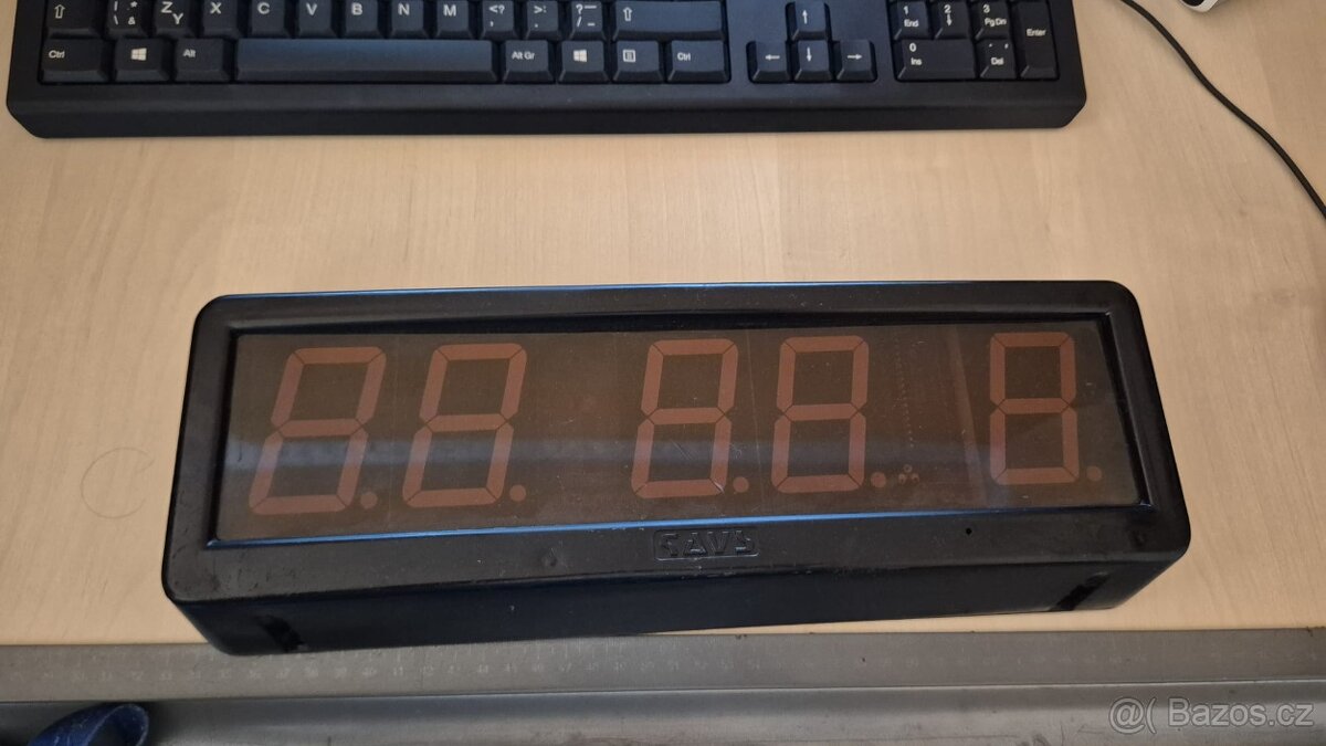 Digitální hodiny SAVS - 2