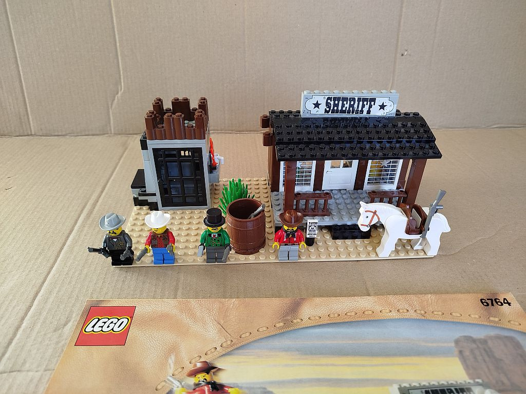 Lego 6764 Sheriff's Lock-Up - 2