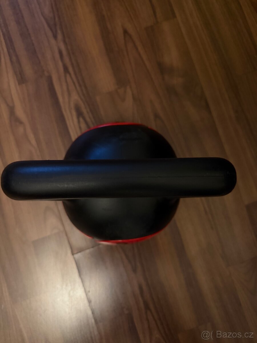 Prodám Kettlebell 8 kg - 2