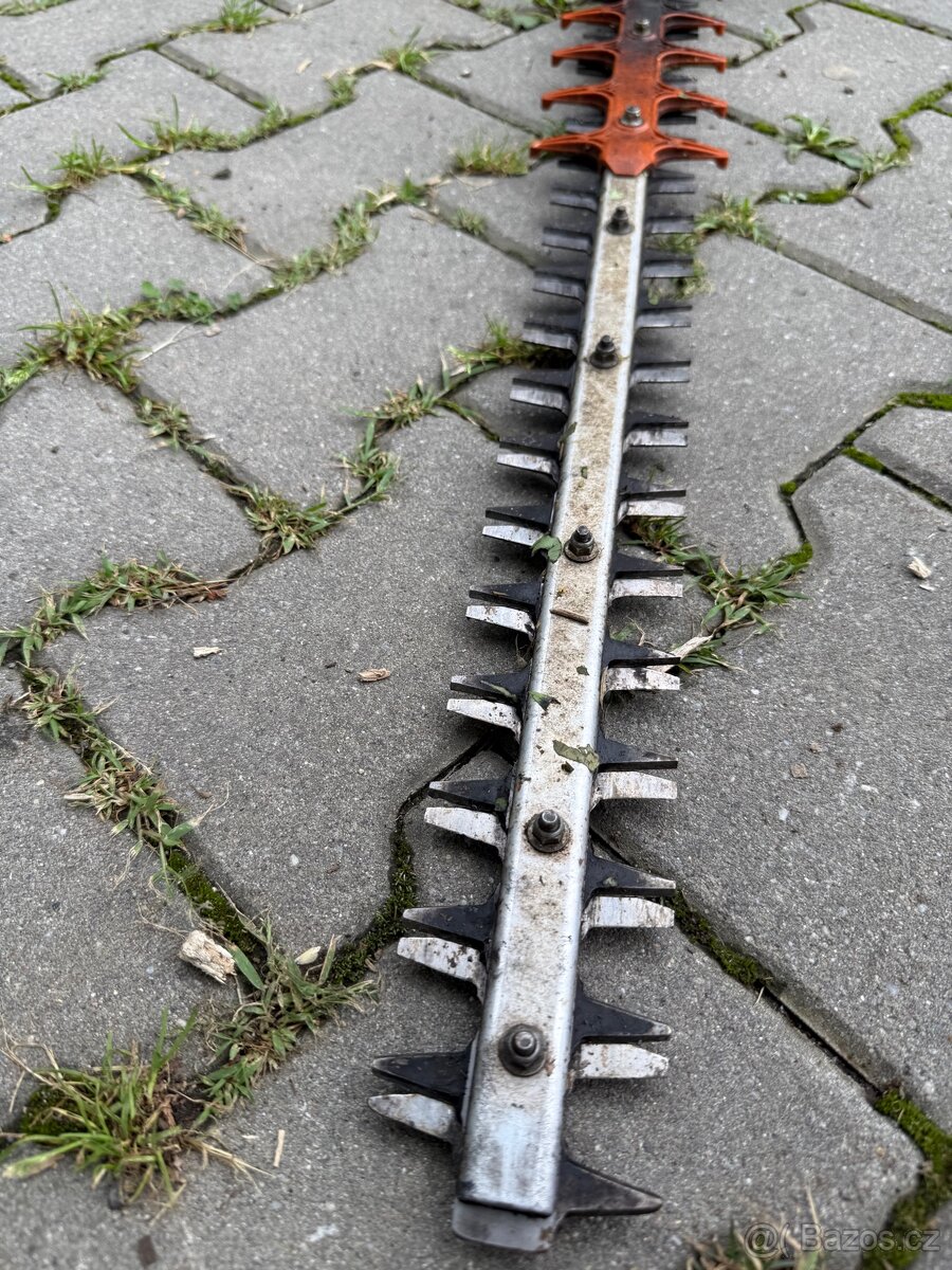 Prodám plotostřih Stihl HS82R - 2