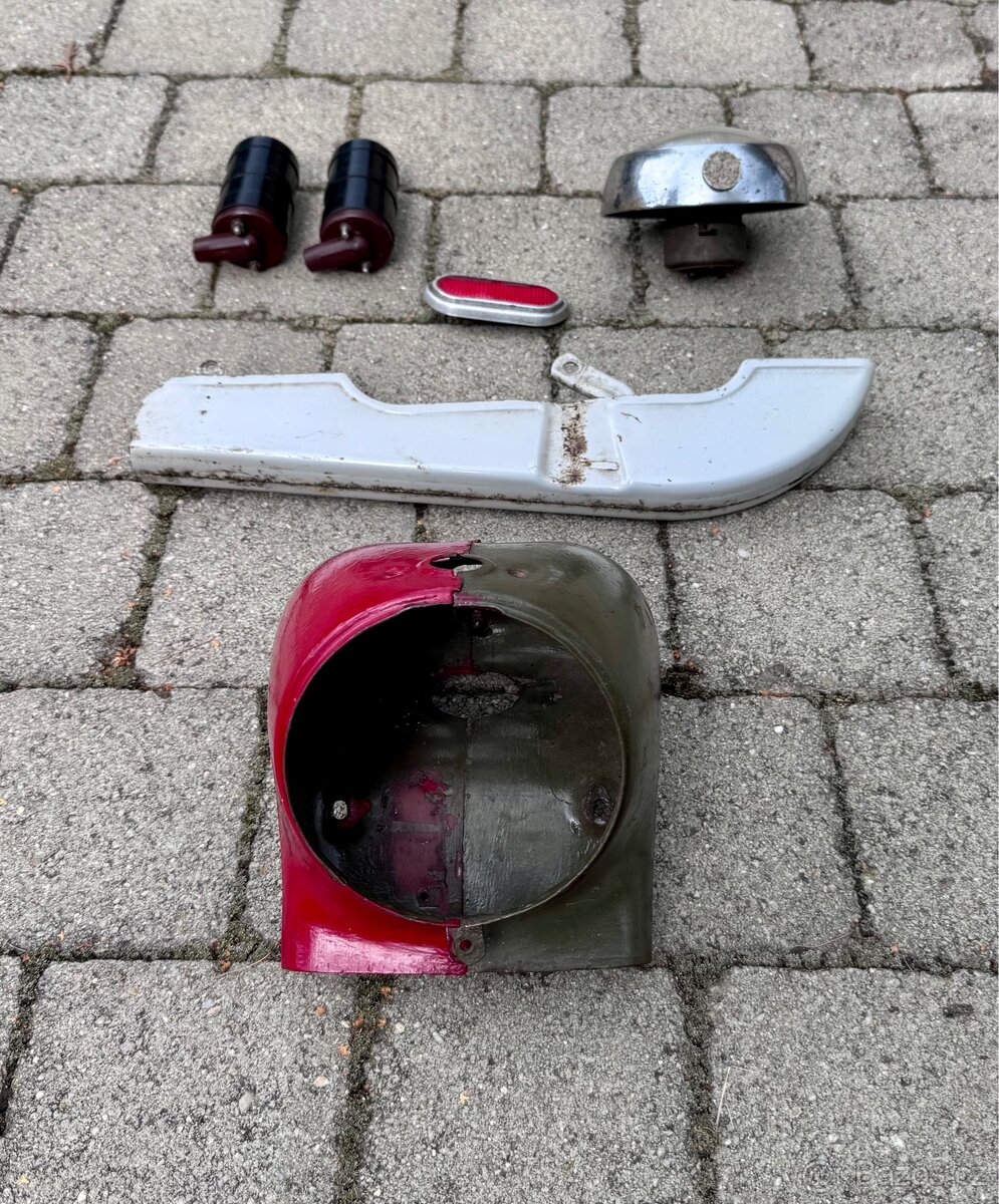 Jawa 50 parez, pionyr, fichtl, libenak - dily - 2